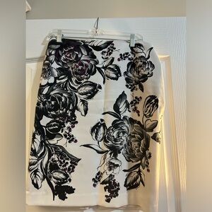 Black and white geometric design skirt